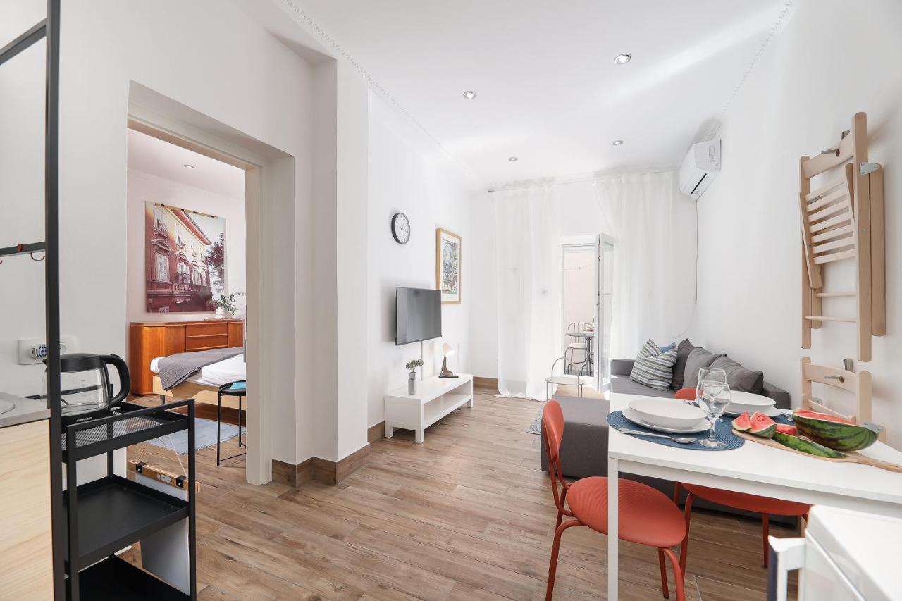 Apartamento Feria 2 *